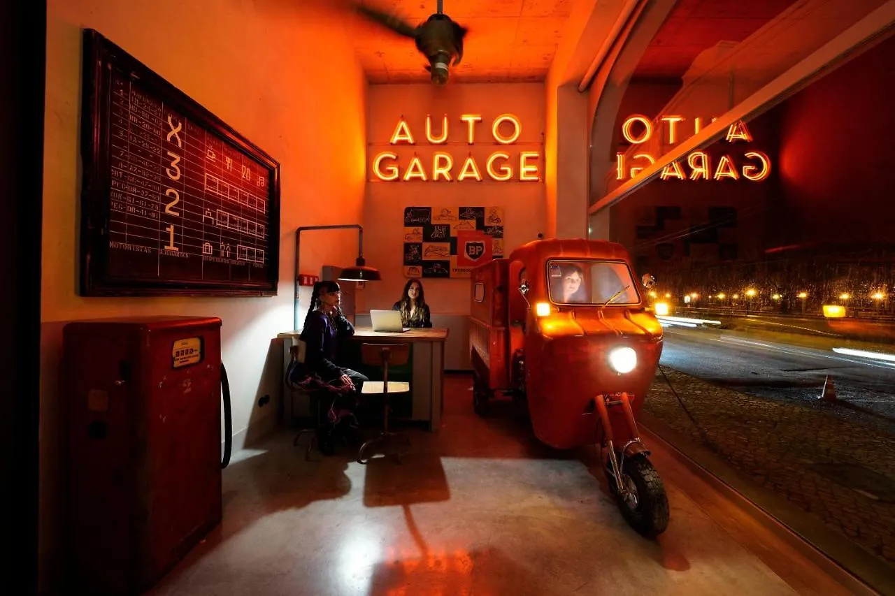 Hotel Zero Box Lodge Coimbra