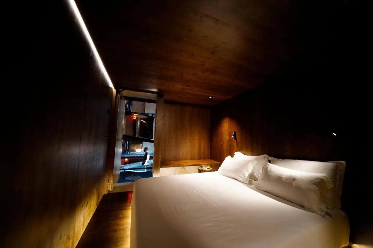 Hotel Zero Box Lodge Coimbra